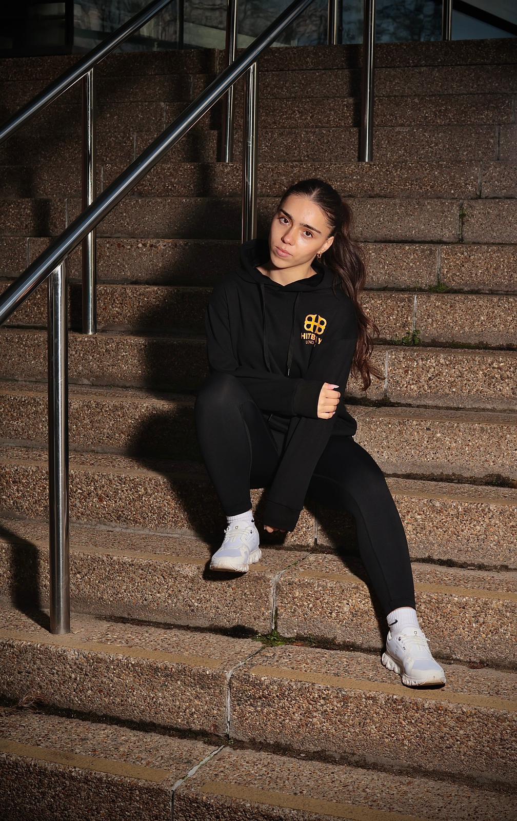 HBL WOMEN'S HOOD TOP